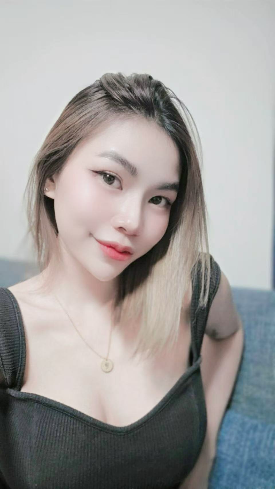 新人ももか（22歳）